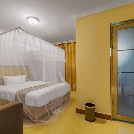 Santa Maria Hotel Entebbe Extérieur photo