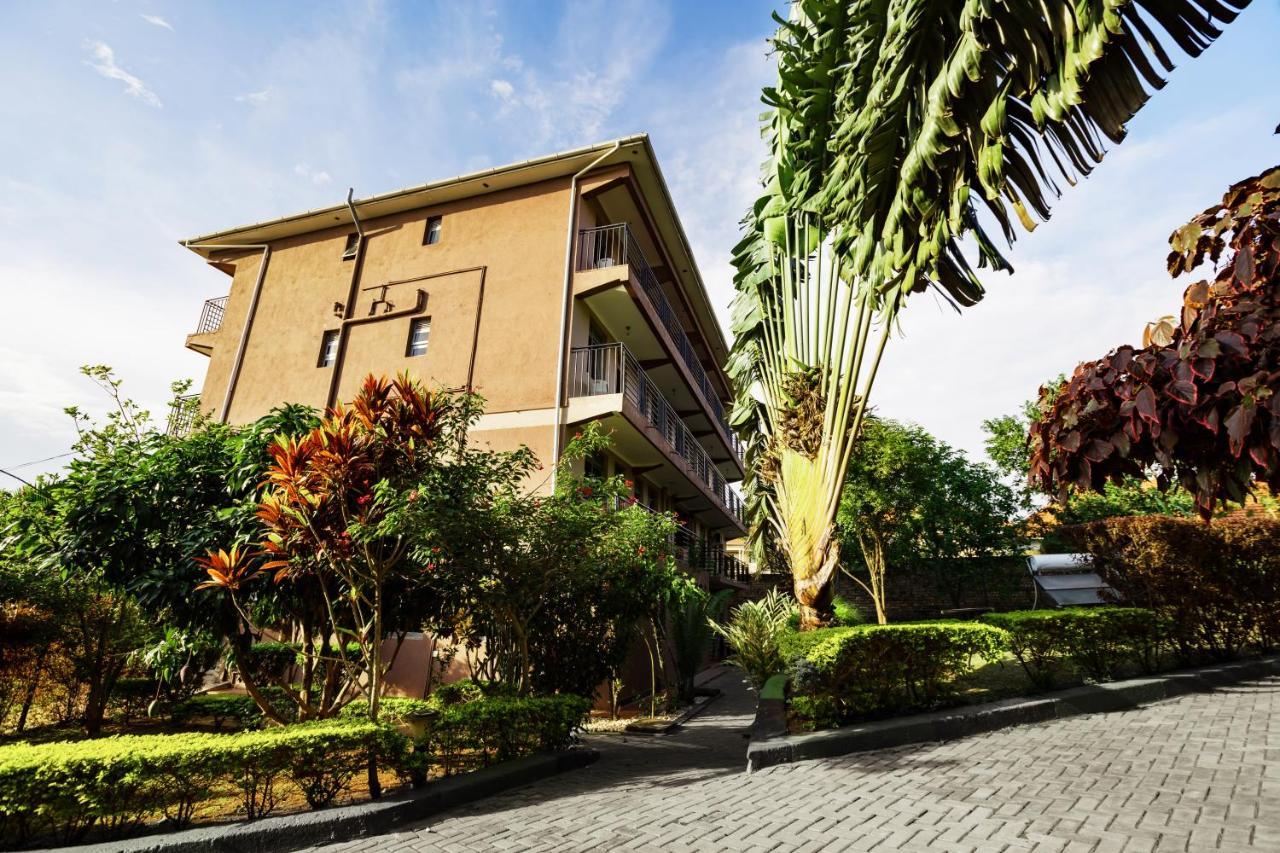 Santa Maria Hotel Entebbe Extérieur photo